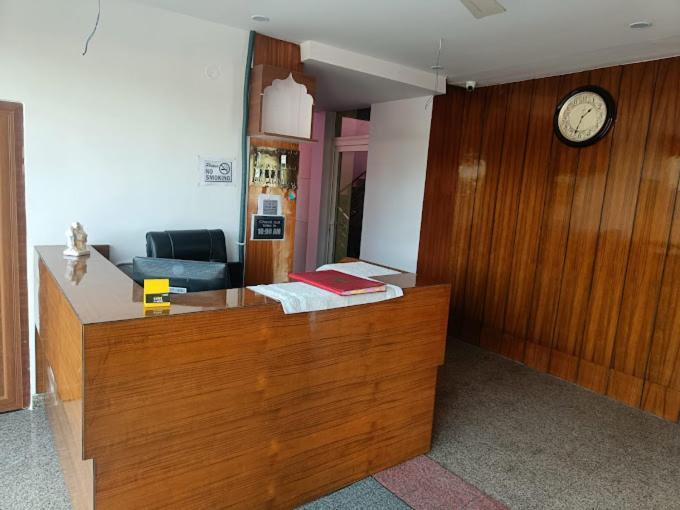 Om Hotel Rohtak Exteriér fotografie